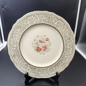 Fine Earthernware by Grindley Cream Petal Dinner Plate